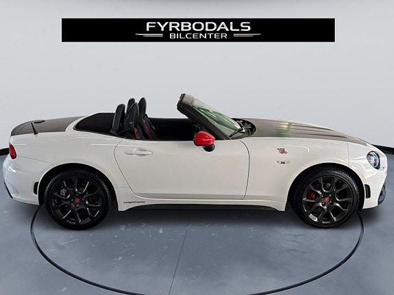 Abarth 124 Spider 5 of 5