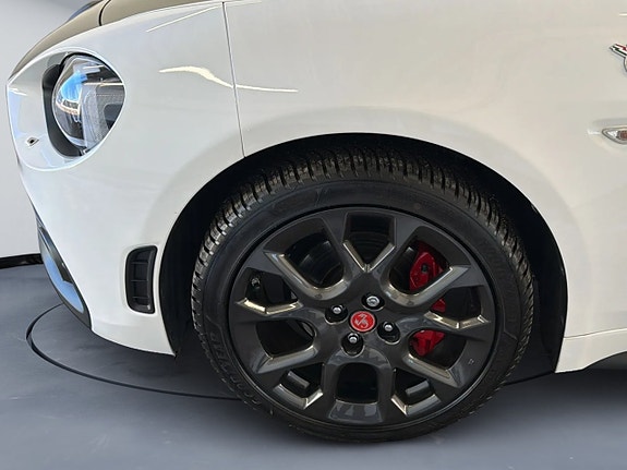 Abarth 124 Spider 24 of 30