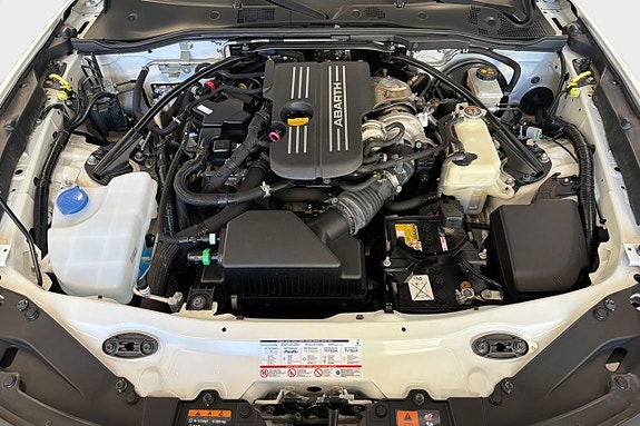Abarth 124 Spider 22 of 30
