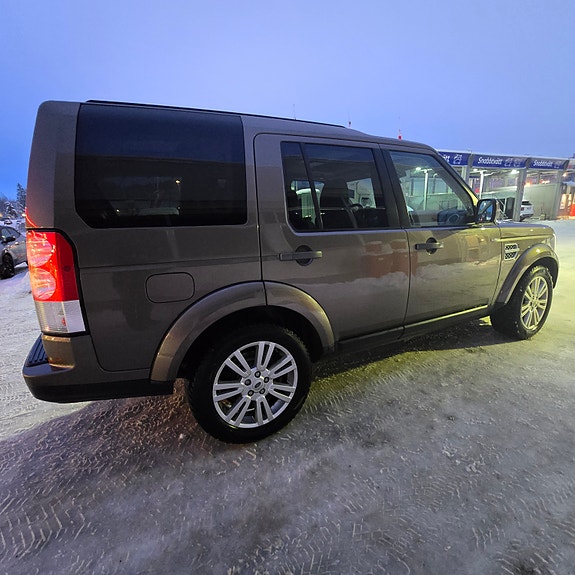 Land Rover Discovery 4 5 of 10