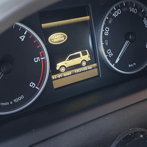 Land Rover Discovery 4 9 of 10