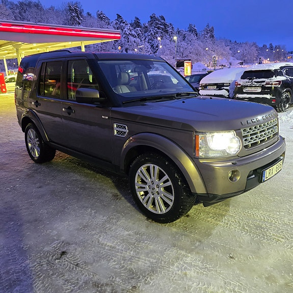 Land Rover Discovery 4 4 of 10