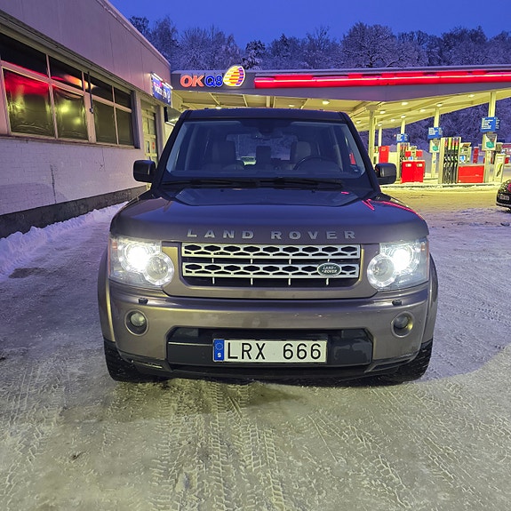 Land Rover Discovery 4 3 of 10