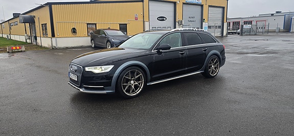 Audi A6 allroad 2 of 5