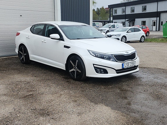 Kia Optima 8 of 10