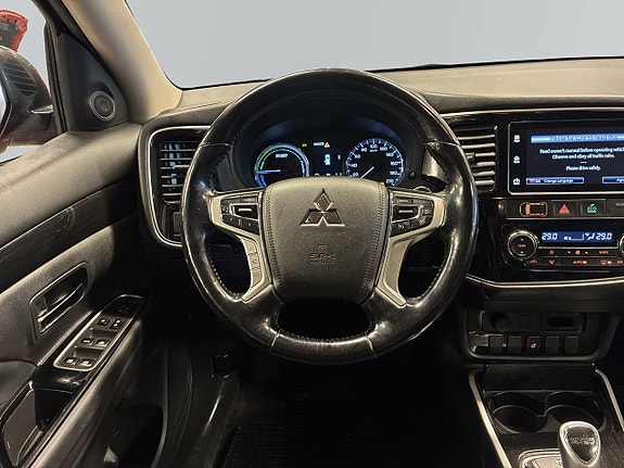Mitsubishi Outlander 9 of 21