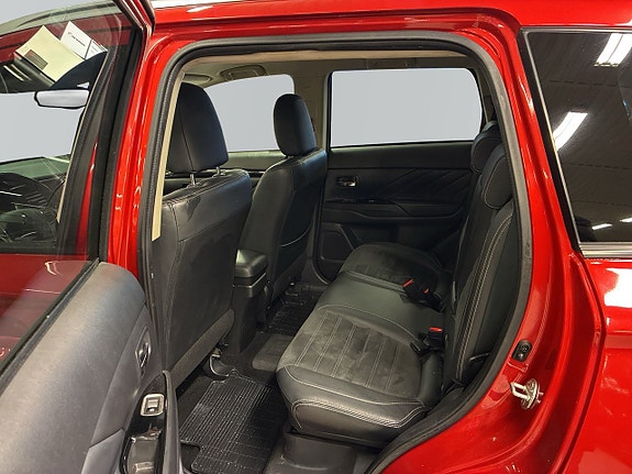 Mitsubishi Outlander 13 of 21