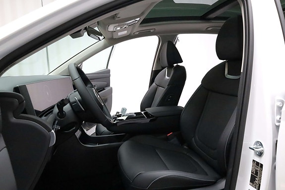 Hyundai Tucson 16 of 27