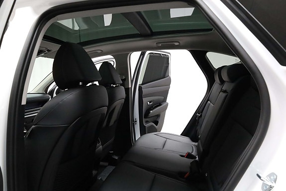 Hyundai Tucson 18 of 27