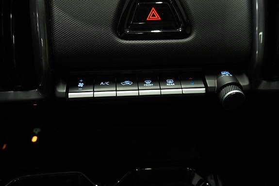 Suzuki eVitara 25 of 27