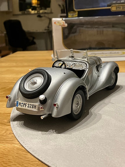 Product image 4 of 9