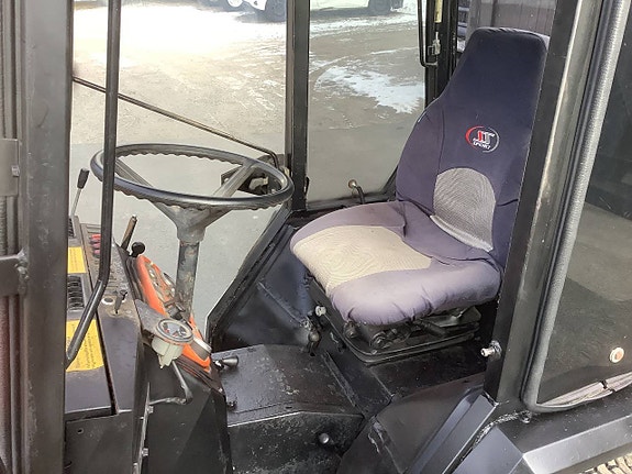 Minitraktor med snöblad snöplog 4wd 3cyl diesel kubota 7100 5 of 7