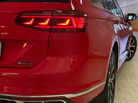 Volkswagen Passat 11 of 27