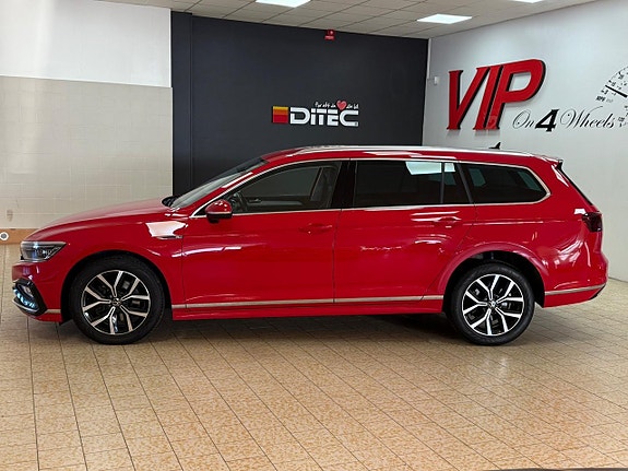 Volkswagen Passat 3 of 27