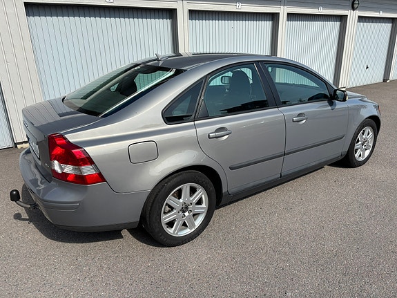 Volvo S40 4 of 17