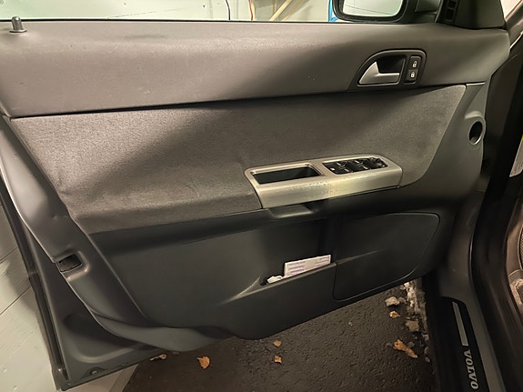 Volvo S40 13 of 17