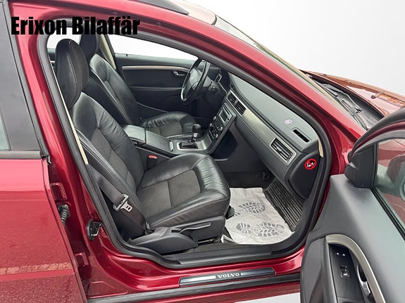 Volvo V70 14 of 22