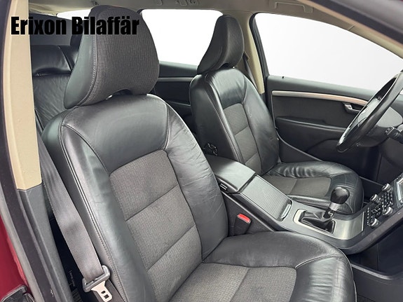 Volvo V70 16 of 22