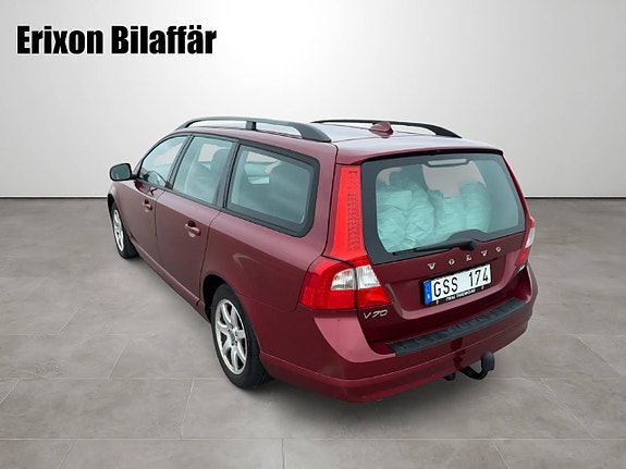 Volvo V70 3 of 22