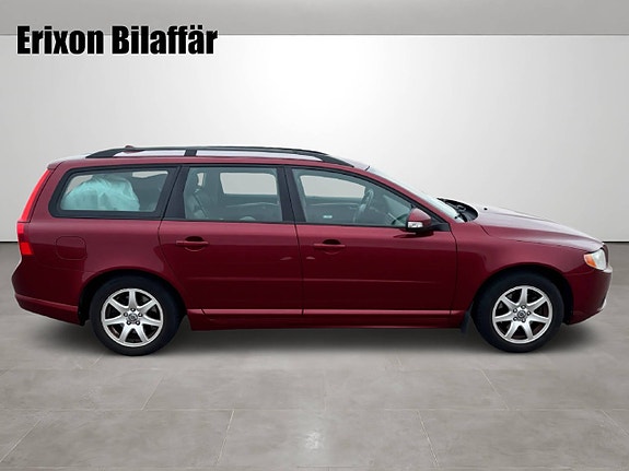 Volvo V70 6 of 22