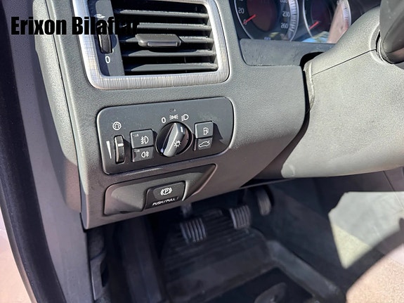 Volvo V70 12 of 26