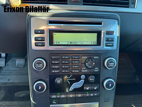 Volvo V70 24 of 26