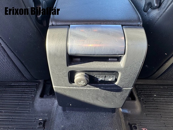 Volvo V70 22 of 26