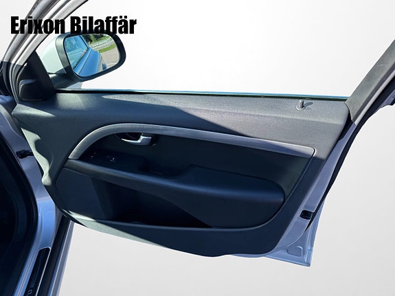 Volvo V70 20 of 26
