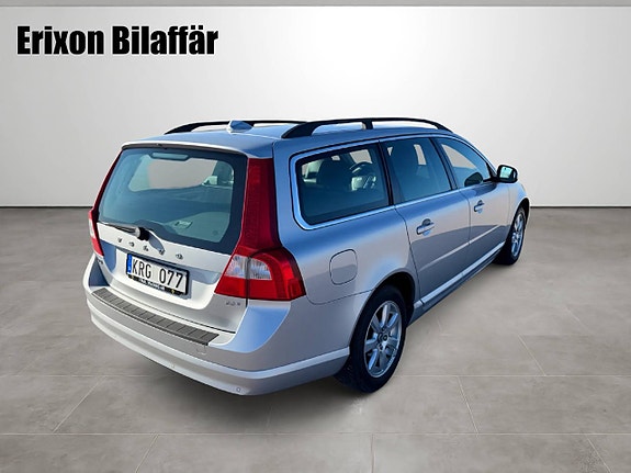 Volvo V70 7 of 26