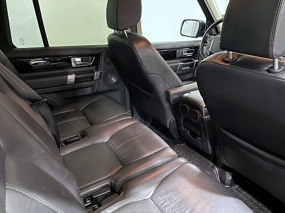 Land Rover Discovery 4 18 of 22