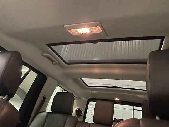 Land Rover Discovery 4 21 of 22