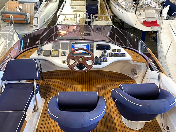 Nord West 370 Flybridge 2010 Finland 6 of 12