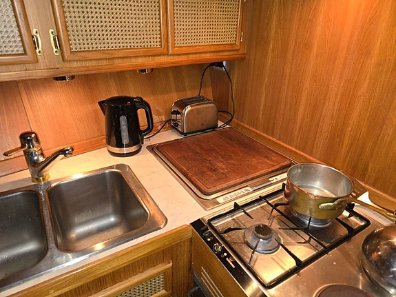 Royal Yachts 45 1987 Sweden 8 of 12