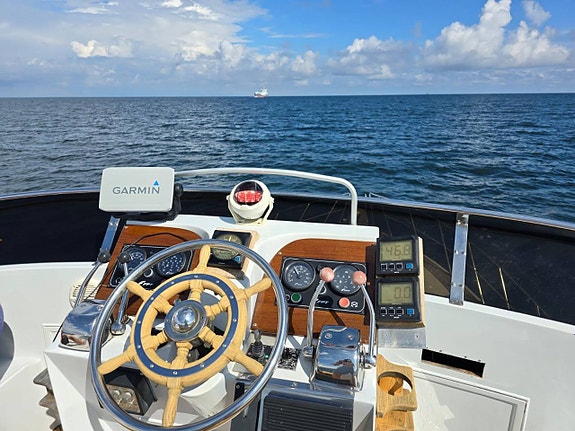 Royal Yachts 45 1987 Sweden 4 of 12