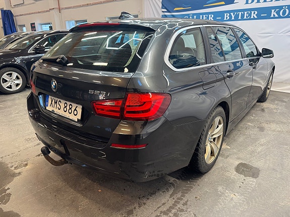 BMW 523i 8 of 19