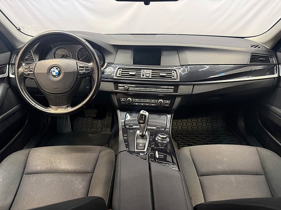 BMW 523i 13 of 19