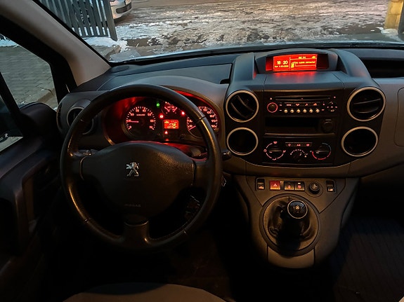 Peugeot Partner 23 of 24