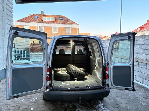 Volkswagen Caddy 12 of 24