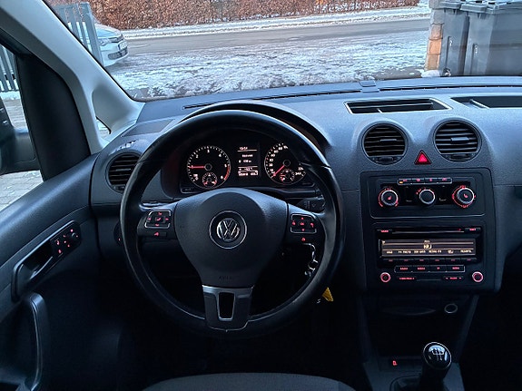 Volkswagen Caddy 23 of 24