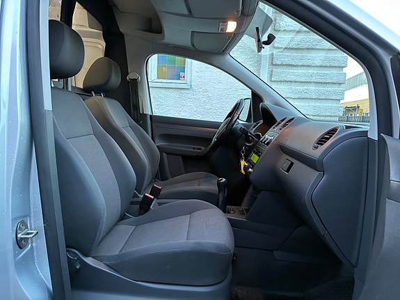 Volkswagen Caddy 19 of 24