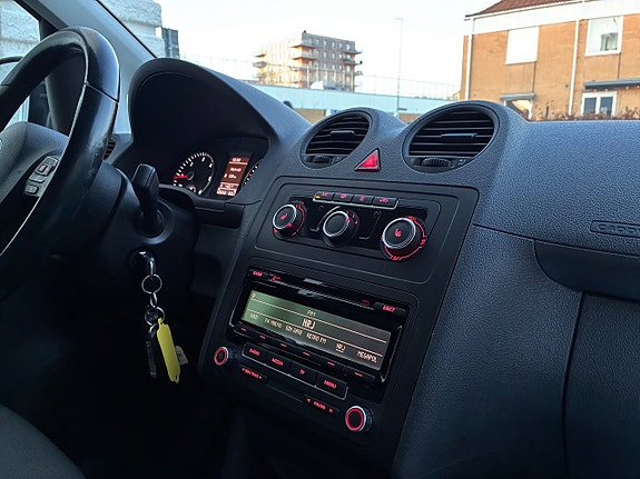 Volkswagen Caddy 20 of 24