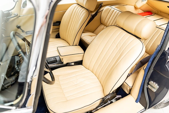 Jaguar E-TYPE 15 of 20