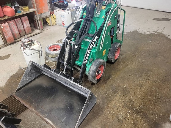 Kompaktlastare Sherpa SH100E