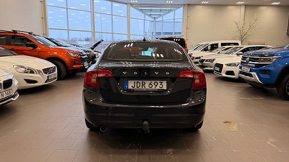 Volvo S60 5 of 5