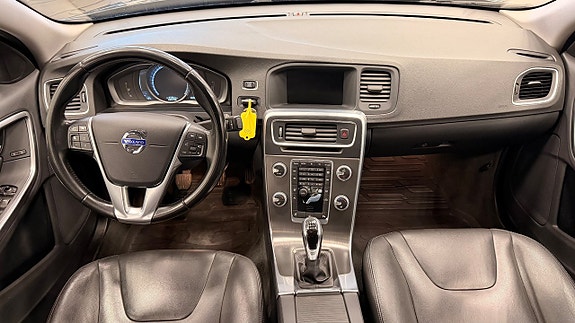 Volvo S60 11 of 13