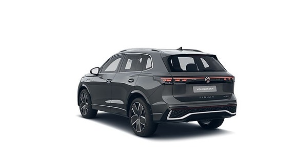 Volkswagen Tiguan 3 of 6