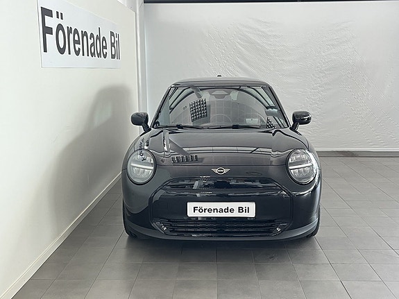 MINI Cooper E 2 of 5