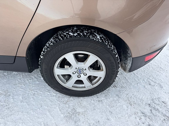Volvo XC60 10 of 27
