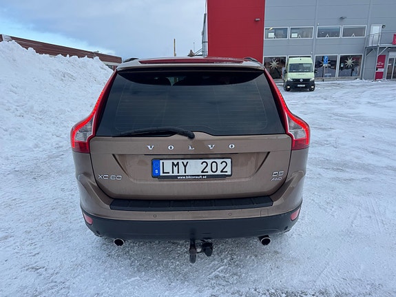 Volvo XC60 6 of 27