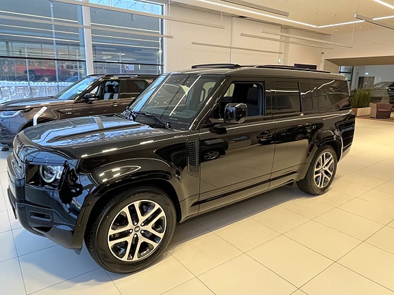 Land Rover Defender 130